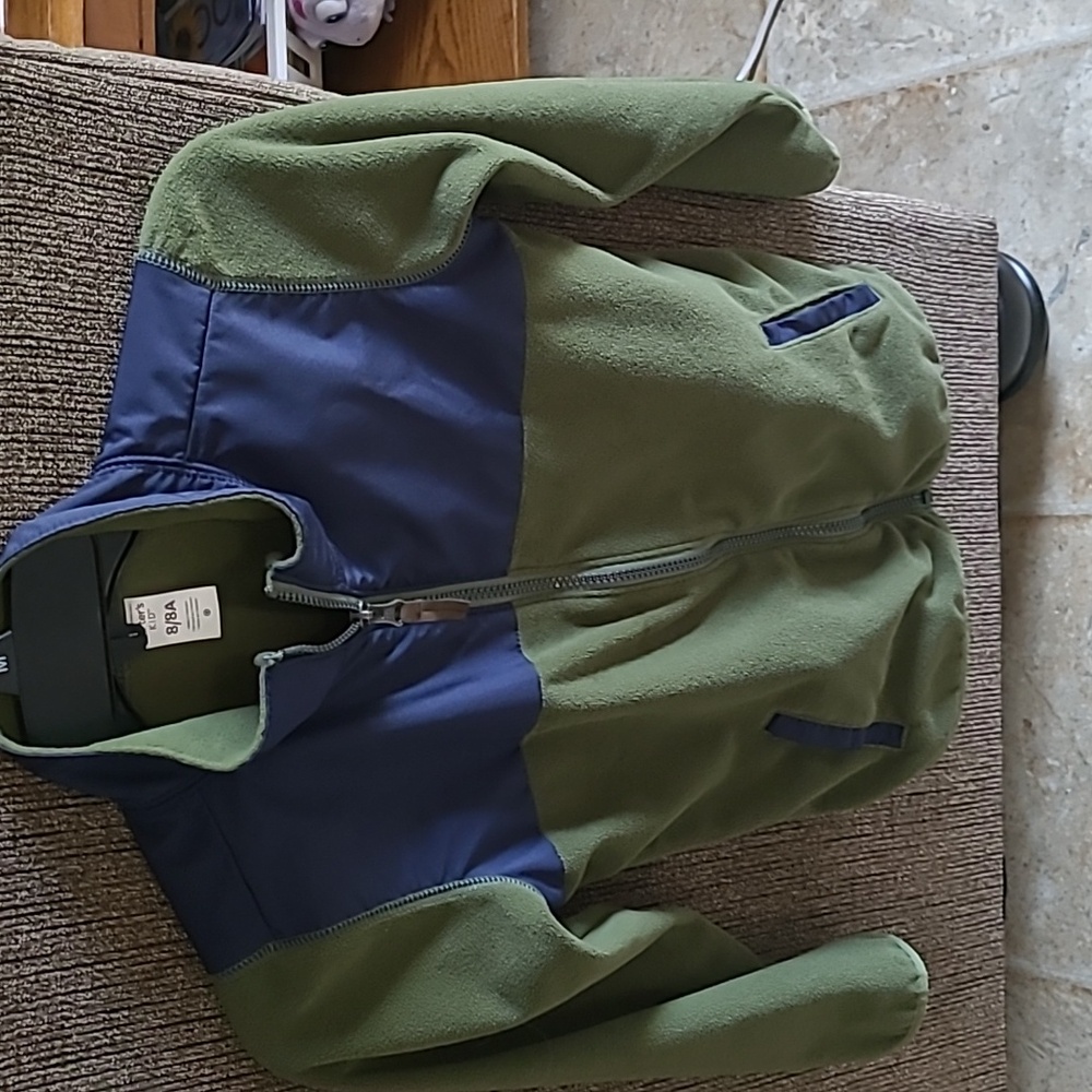 Carter's Boys sz 8 Zip Up Sweatshirt